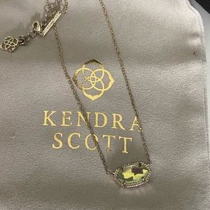 🪞 Kendra Scott Elisa Necklace in Dichroic Glass
